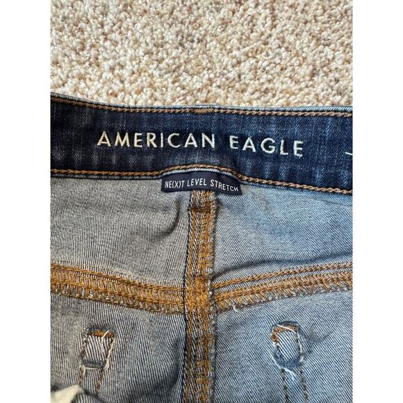 American Eagle rolled cuff Jean shorts size women's 8, Next Level Stretch - Picture 3 of 9